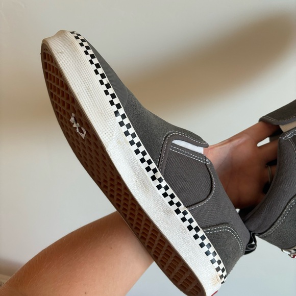 NWOT Vans Off The Wall Suede Asher DW Gray Slip-on Shoes - Picture 6 of 8